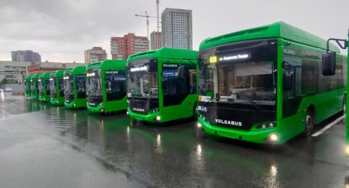 "Гармошки" выходят на маршруты столицы Урала.