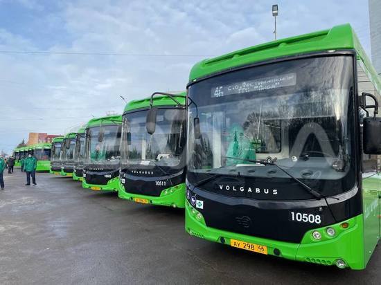 Новые автобусы приехали в Курск.