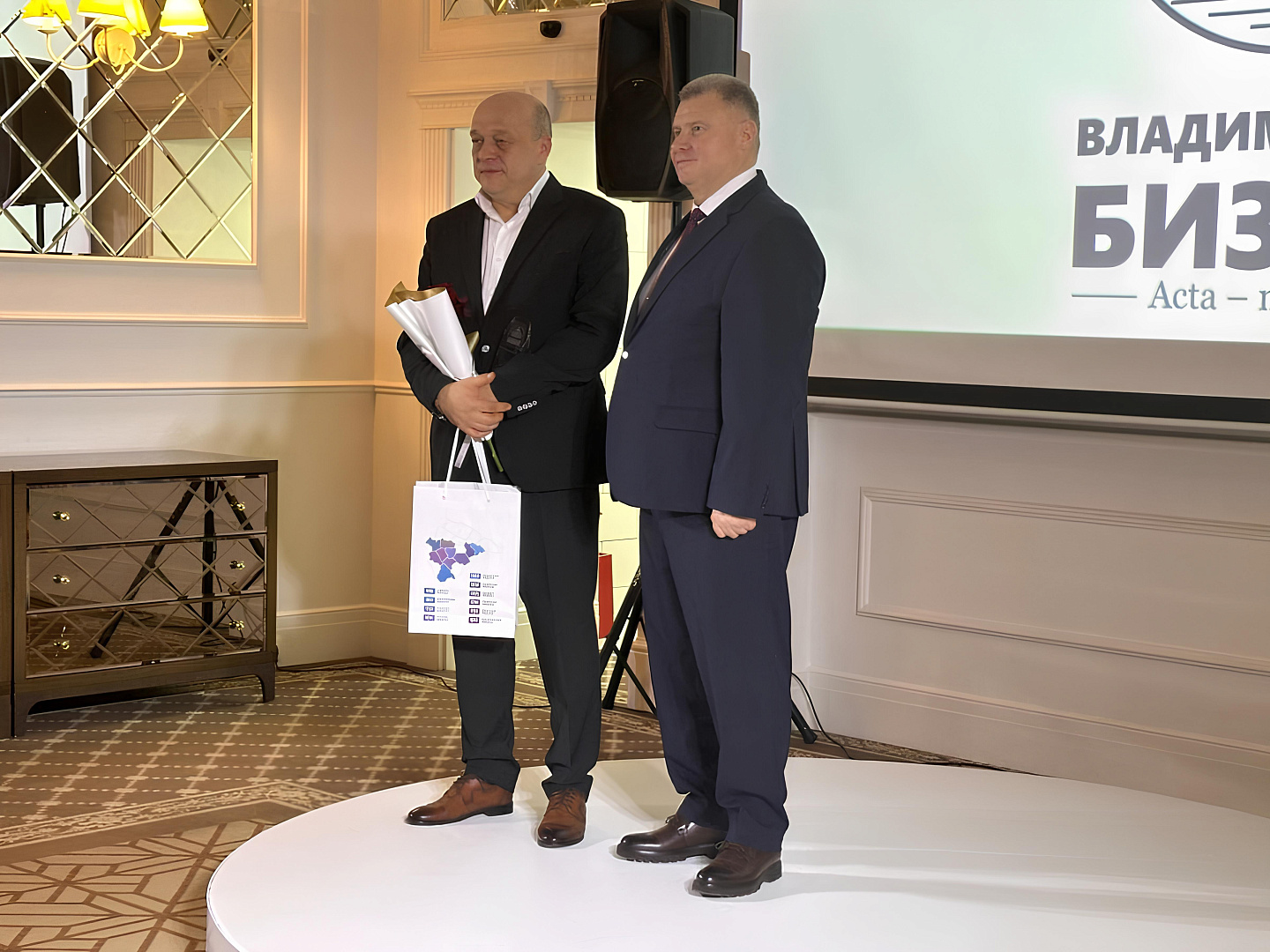 Лучшая транспортная компания.